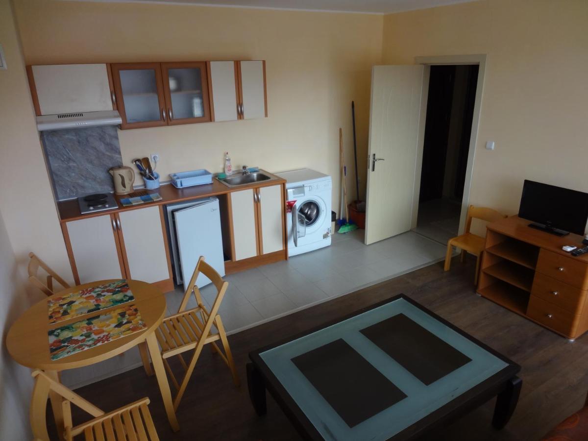 Apartment Lazur By The Sea Ravda Ngoại thất bức ảnh